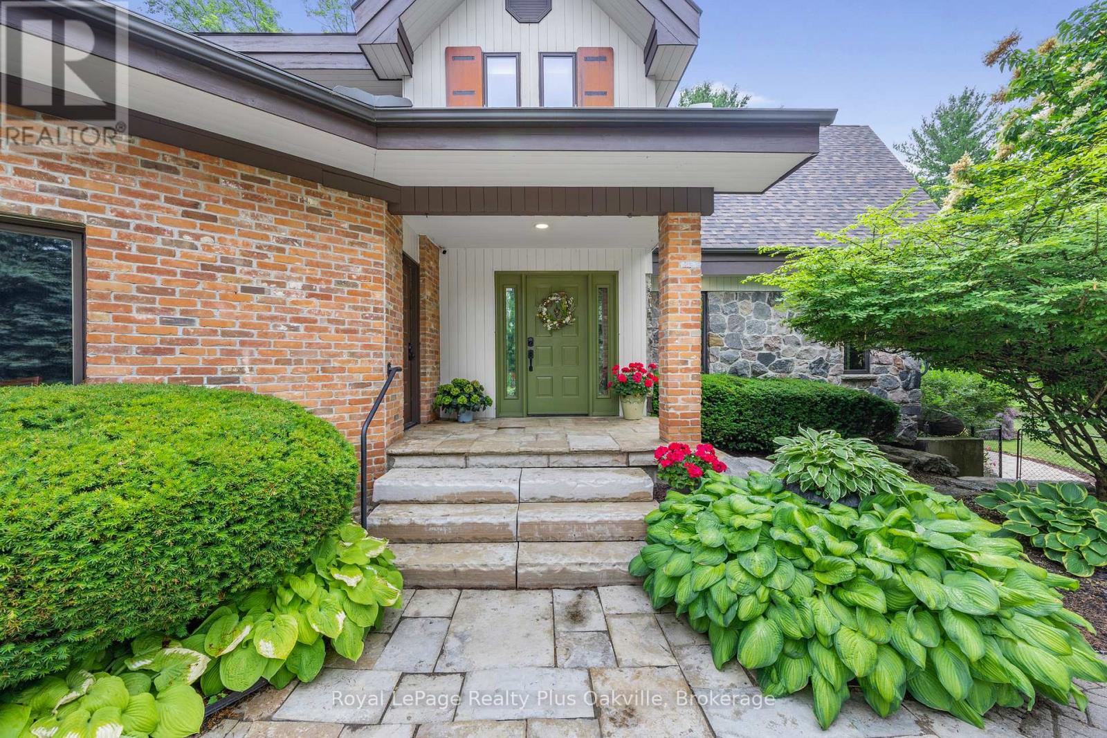 Property at 396 BUTTER ROAD E image 3