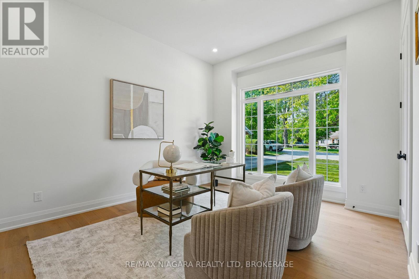 Property at 7 CIRCLE STREET image 4