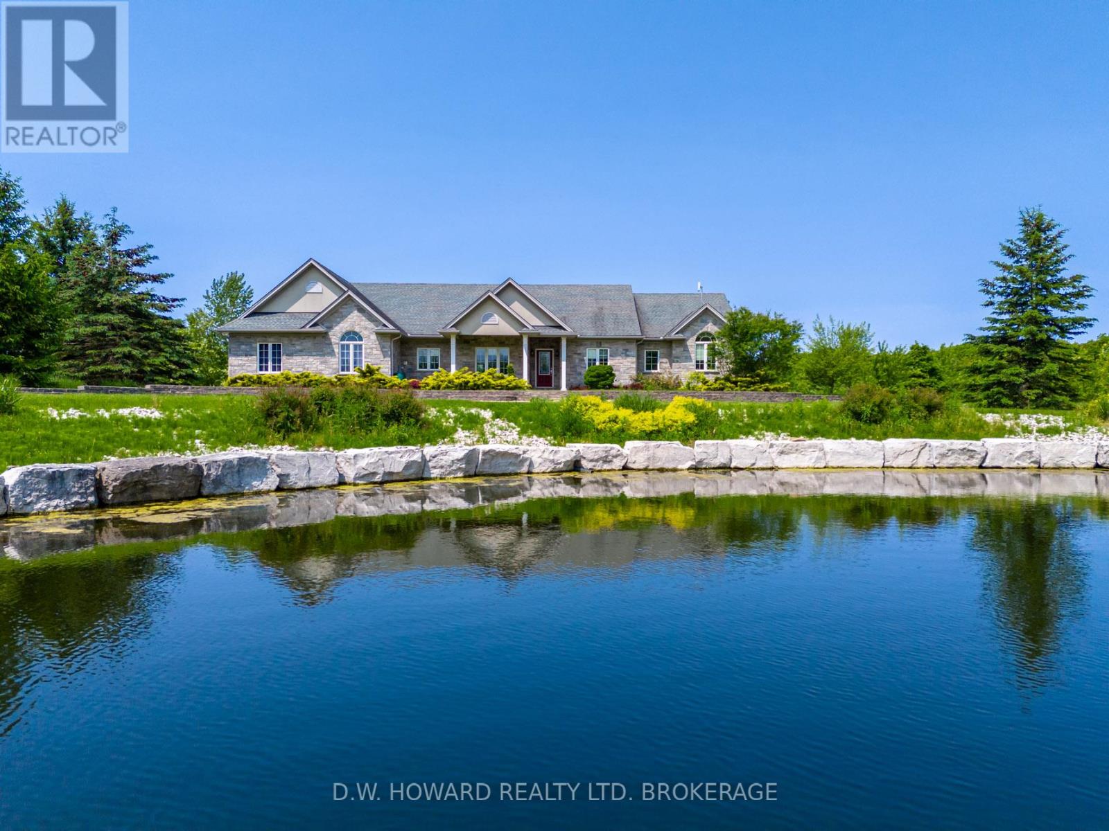 13853 Montrose Road, Niagara Falls, Ontario  L3B 5N1 - Photo 1 - X12268036