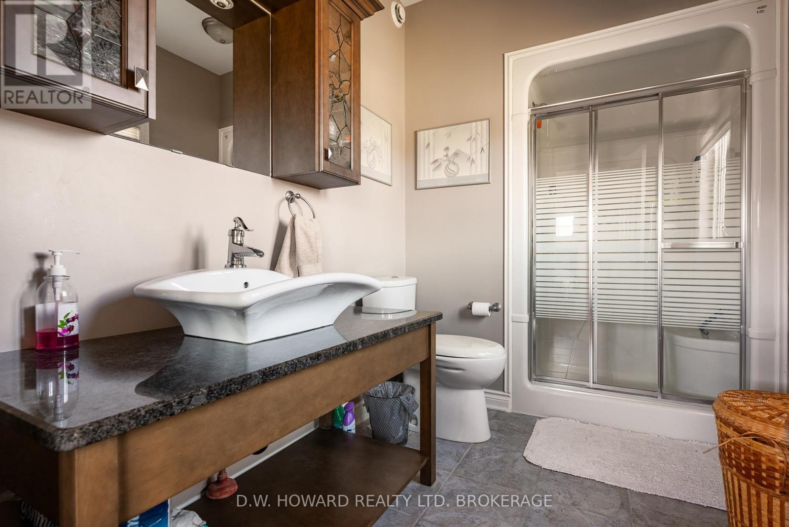 13853 Montrose Road, Niagara Falls, Ontario  L3B 5N1 - Photo 24 - X12268036