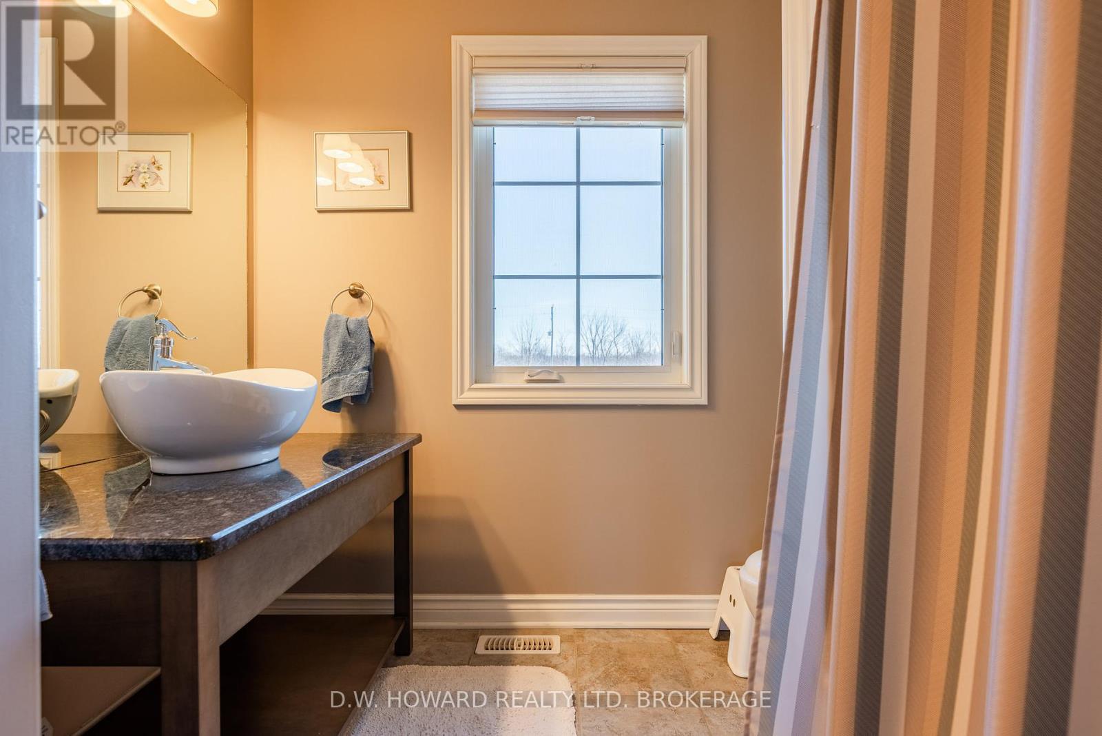 13853 Montrose Road, Niagara Falls, Ontario  L3B 5N1 - Photo 27 - X12268036