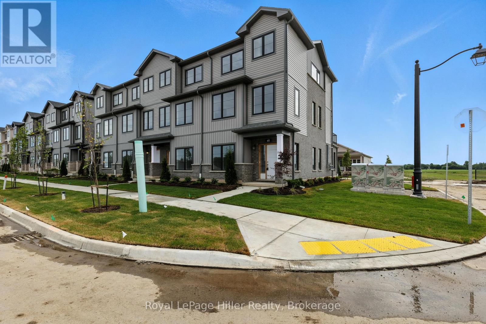 60 Balladry Boulevard, Stratford, Ontario N5A 6S6 - Photo 35 - X12267992