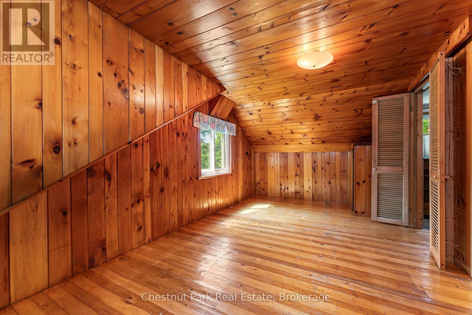 49 Beach Road, Huntsville, Ontario  P0B 1M0 - Photo 22 - X12268002
