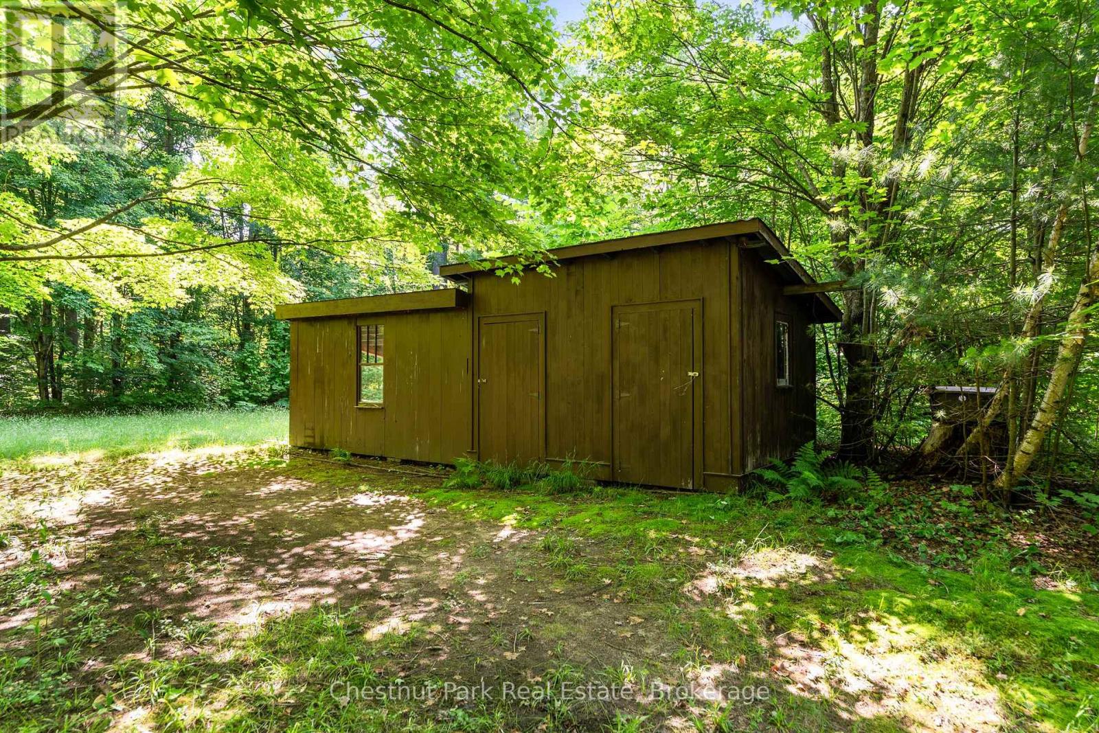 49 Beach Road, Huntsville, Ontario  P0B 1M0 - Photo 35 - X12268002