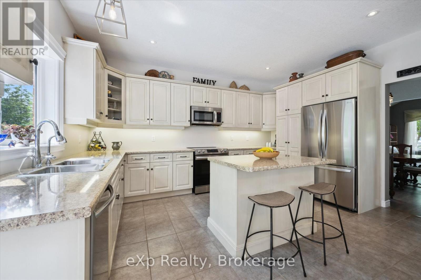 106 Bricker Avenue, Centre Wellington, Ontario  N0B 1S0 - Photo 22 - X12268024