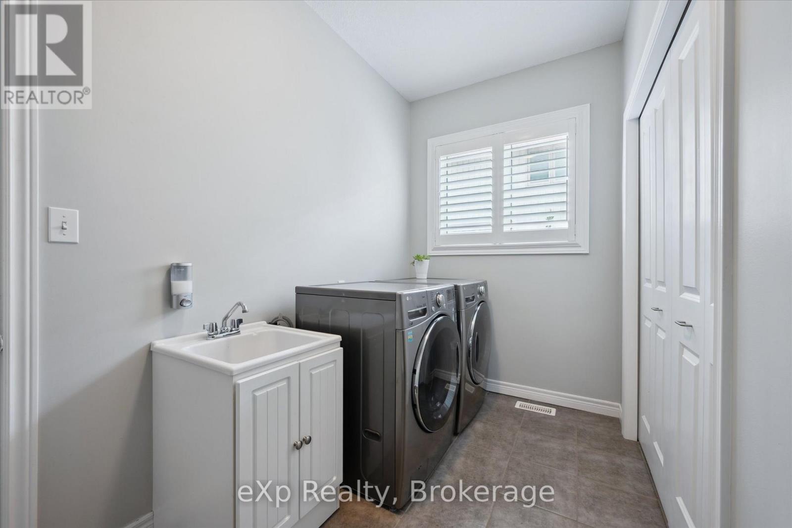 106 Bricker Avenue, Centre Wellington, Ontario  N0B 1S0 - Photo 28 - X12268024