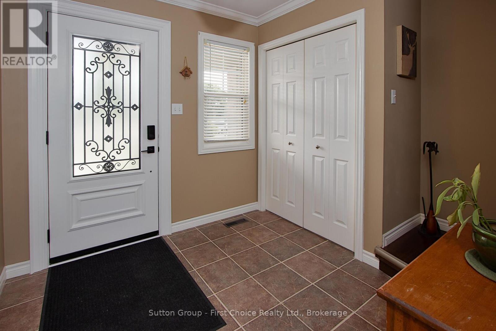 186 Waterloo Street W, South Huron, Ontario  N0M 1S2 - Photo 5 - X12268041