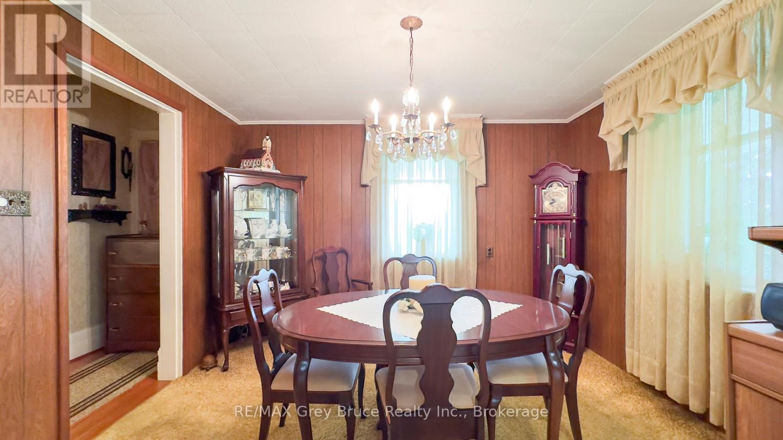 500064 Grey Road 12, West Grey, Ontario  N0C 1H0 - Photo 14 - X12268085