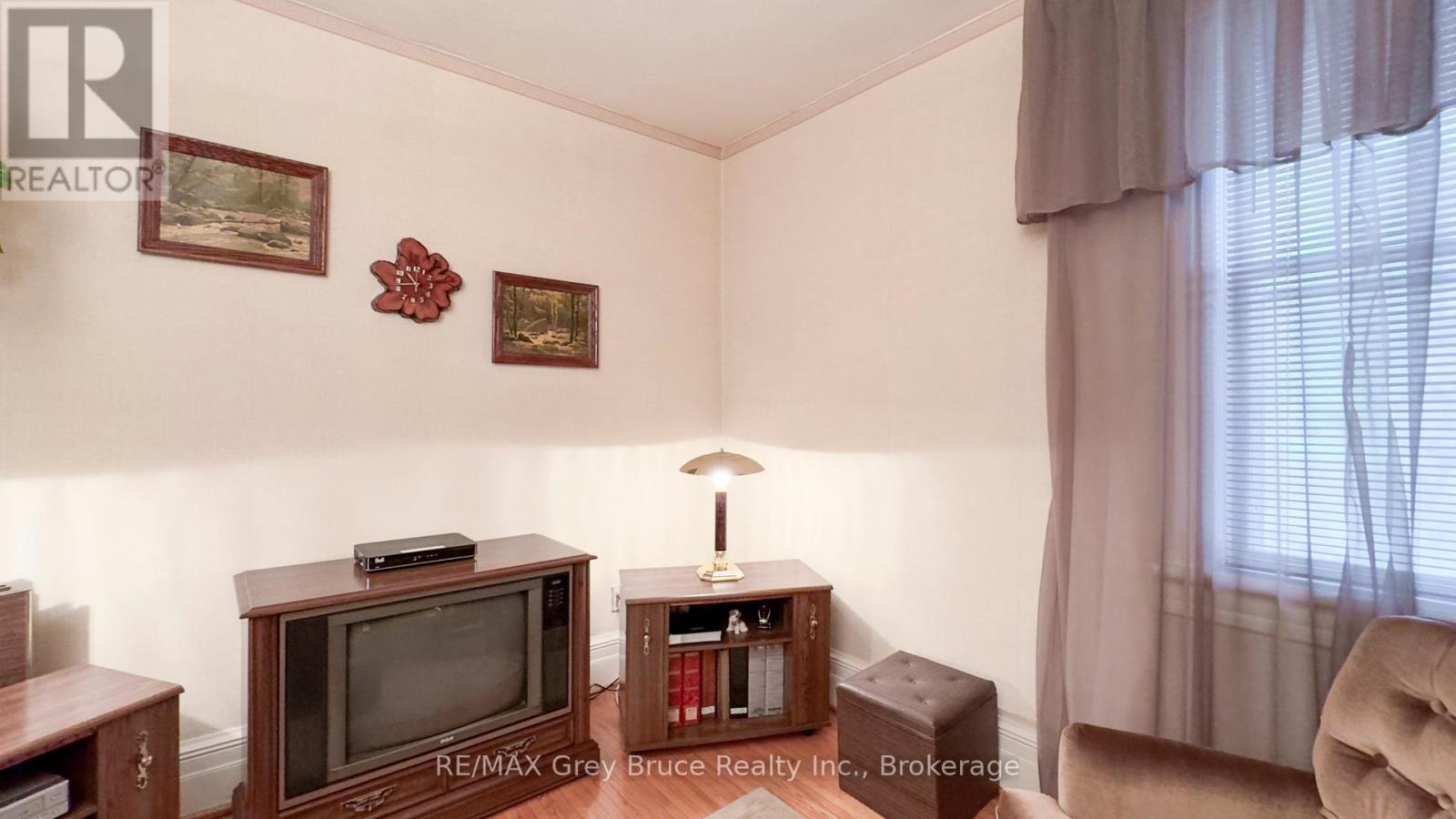 500064 Grey Road 12, West Grey, Ontario  N0C 1H0 - Photo 22 - X12268085
