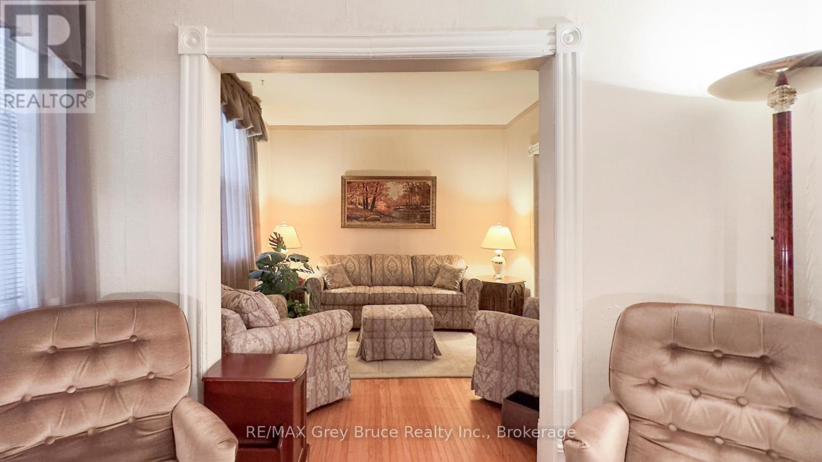 500064 Grey Road 12, West Grey, Ontario  N0C 1H0 - Photo 23 - X12268085