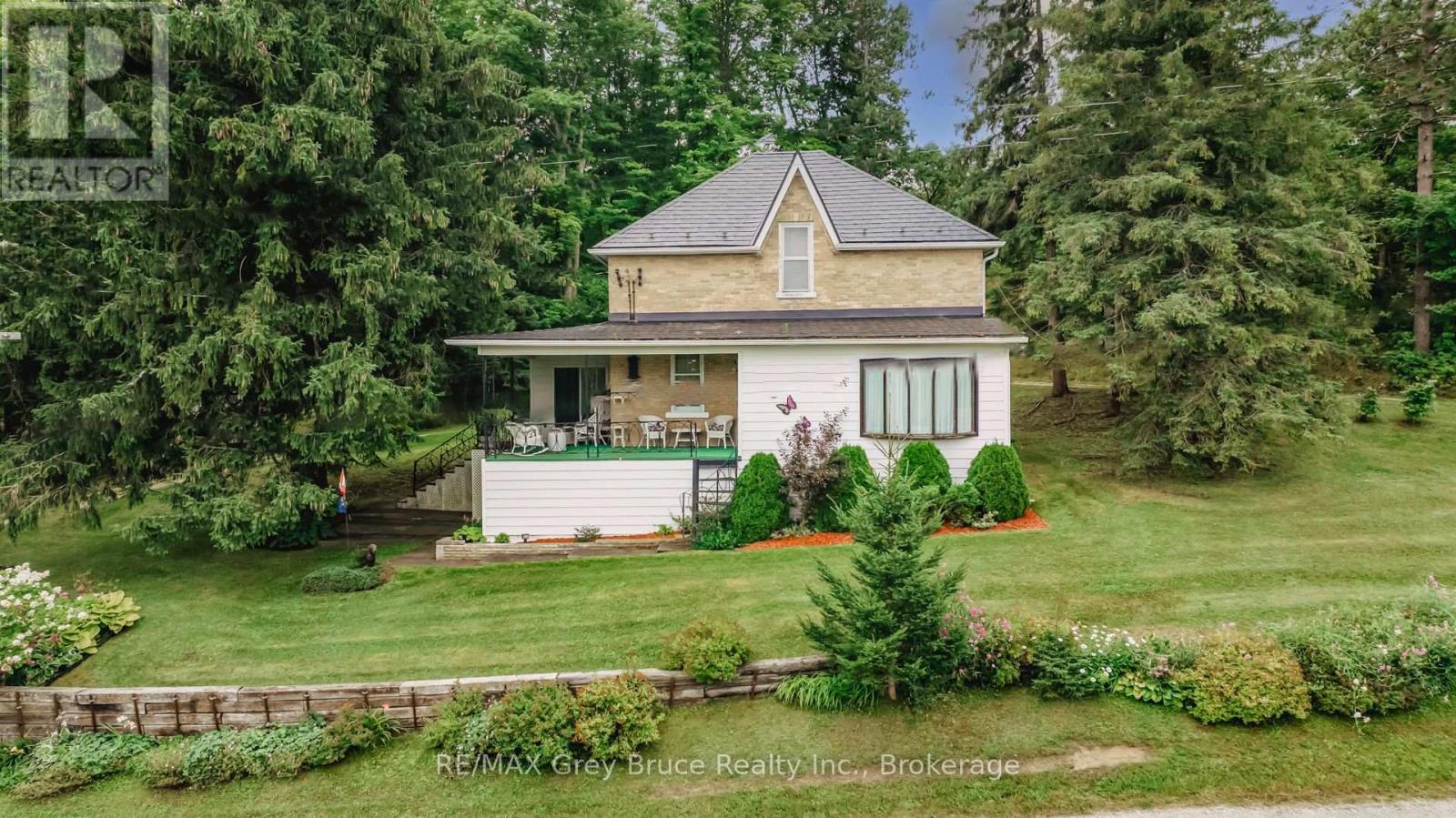 500064 Grey Road 12, West Grey, Ontario  N0C 1H0 - Photo 3 - X12268085