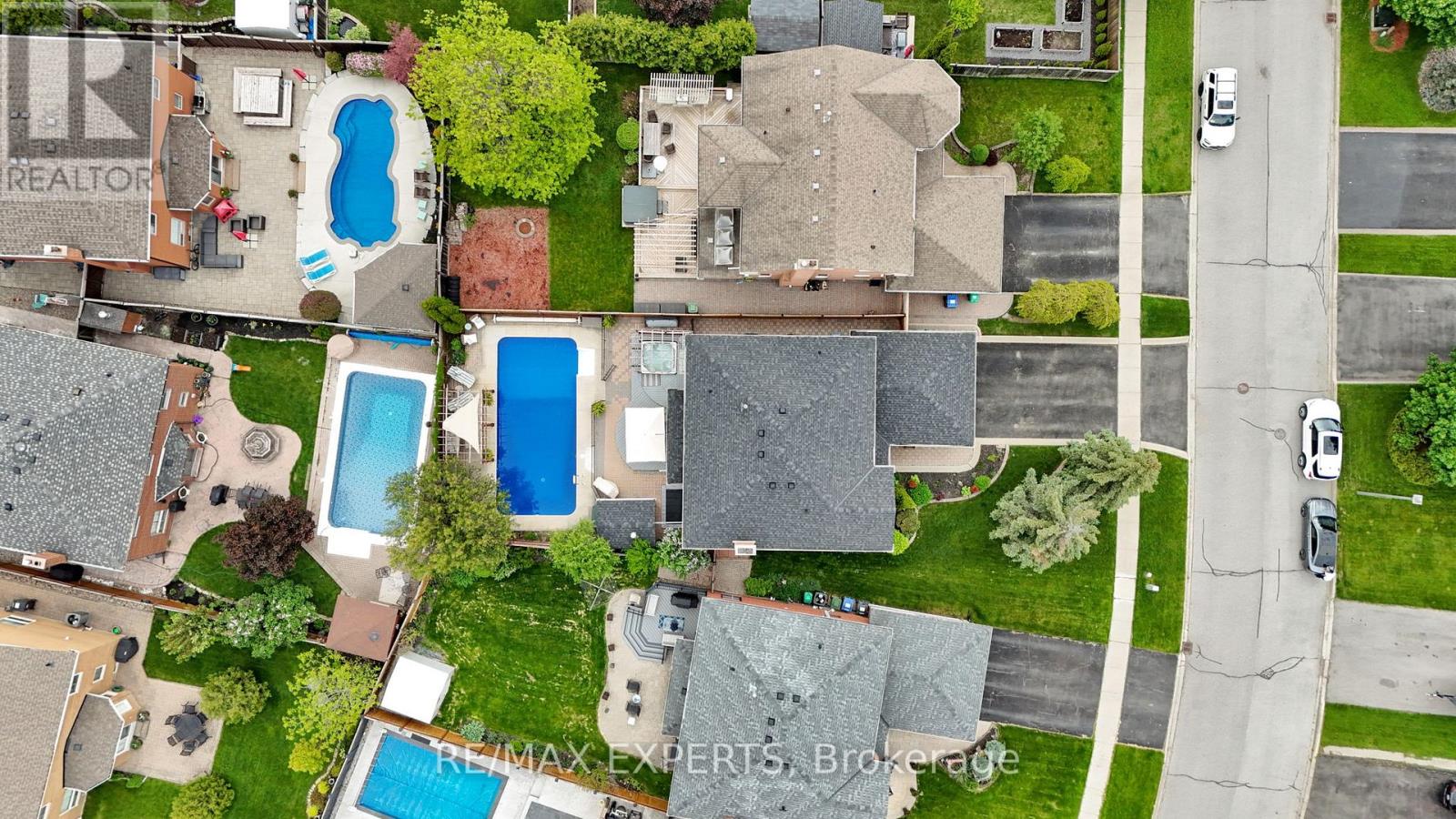 Property at 60 TAYLORWOOD AVENUE image 4