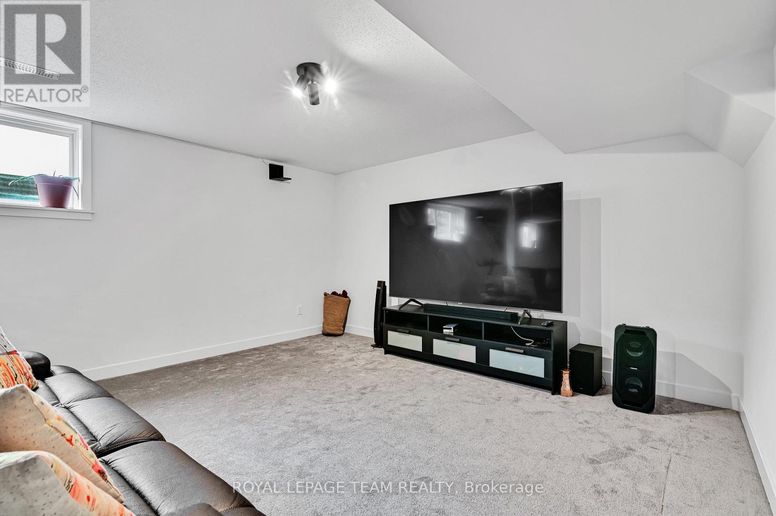 202 Zinnia Way, Ottawa, Ontario  K4M 0L4 - Photo 29 - X12267999