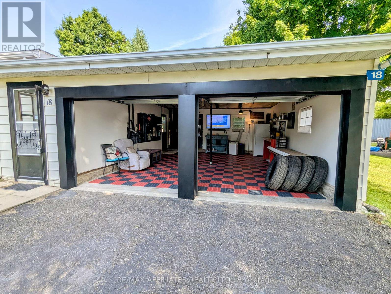 18 Dean Street, Montague, Ontario  K7A 4Y2 - Photo 27 - X12268031