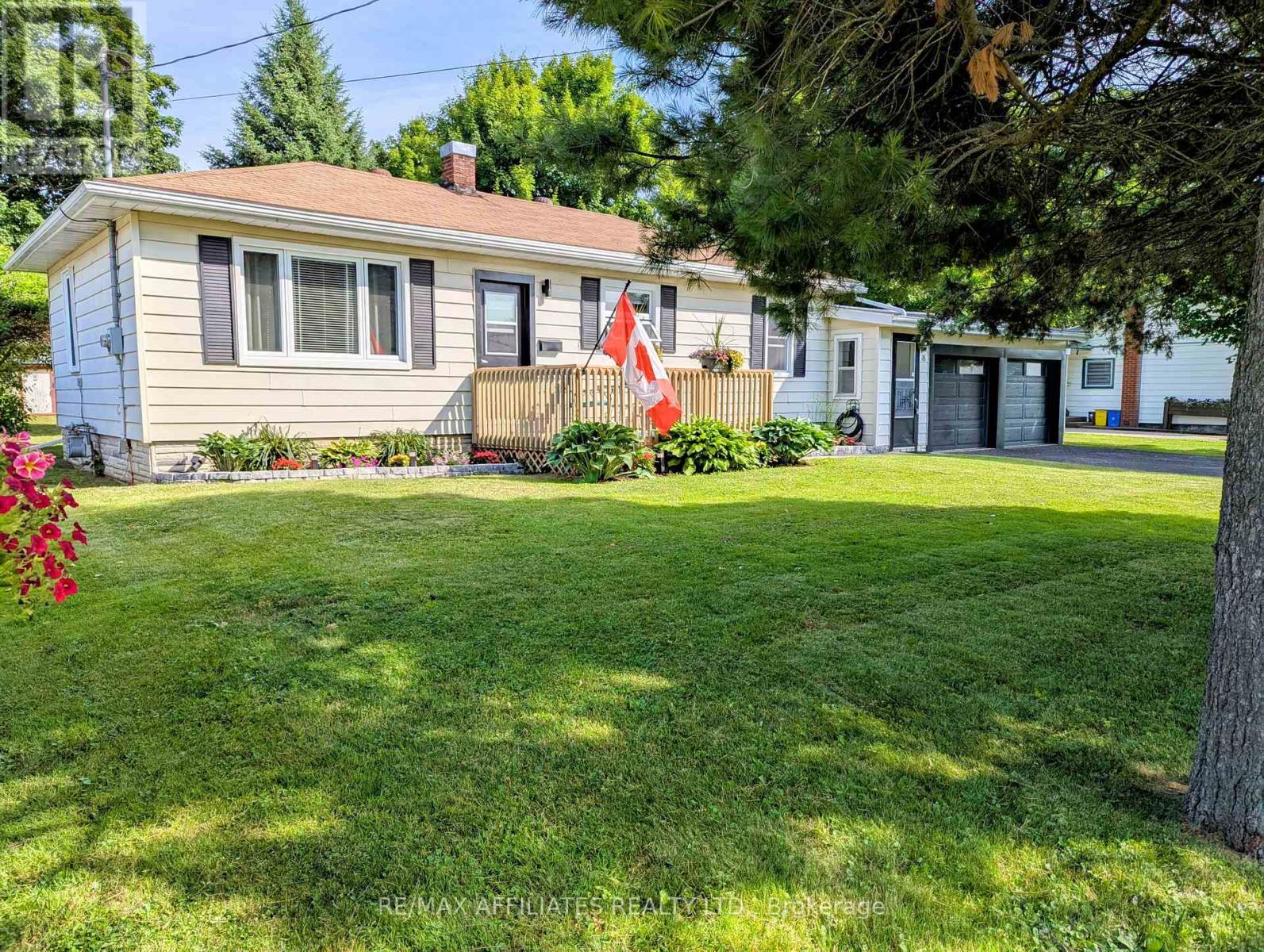 Property at 18 DEAN STREET image 3
