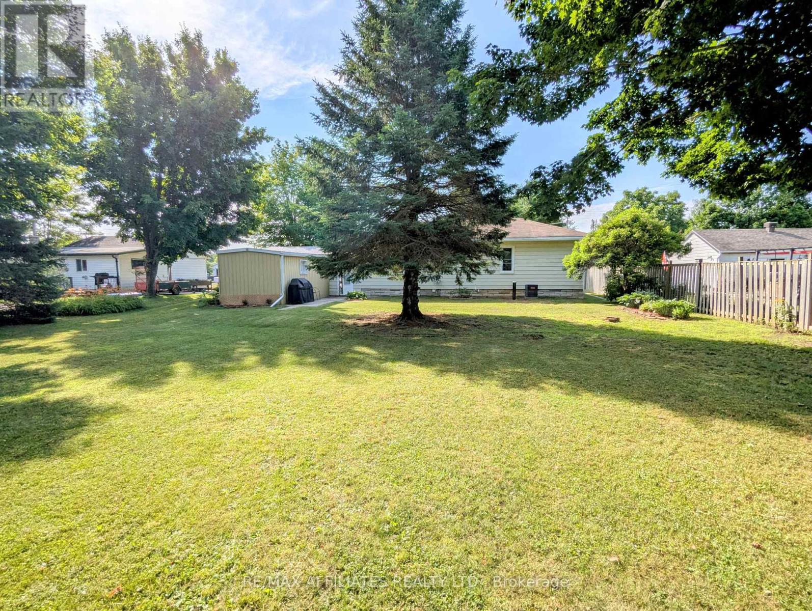 18 Dean Street, Montague, Ontario  K7A 4Y2 - Photo 42 - X12268031