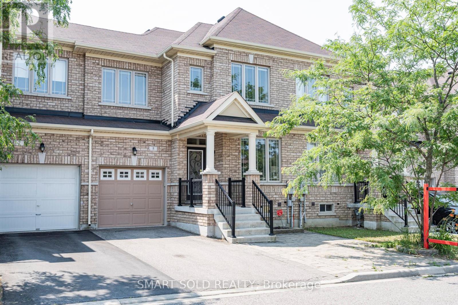 Property at 5 ALATERA AVENUE image 3