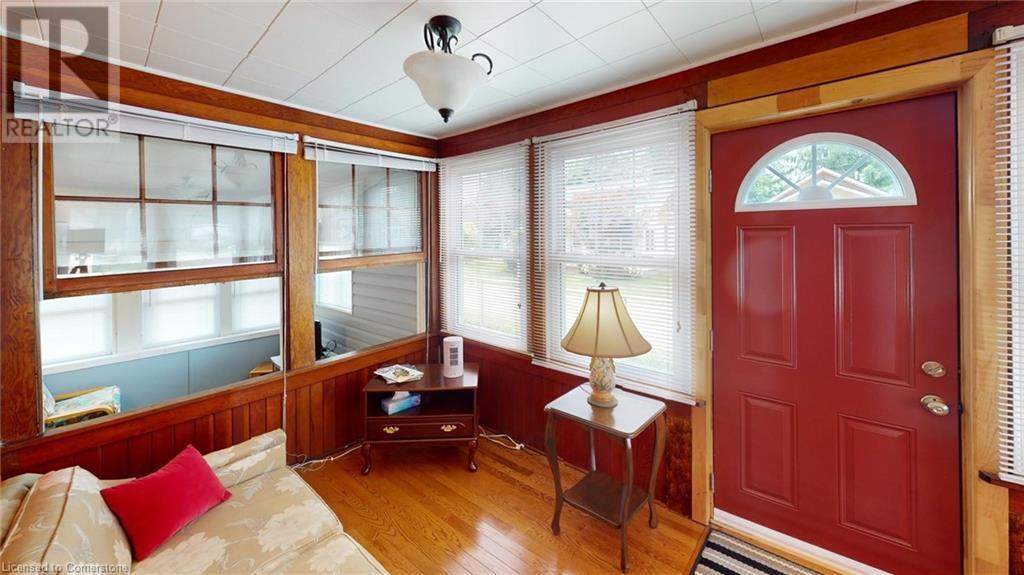 Property at 376 OAKWOOD Avenue image 3