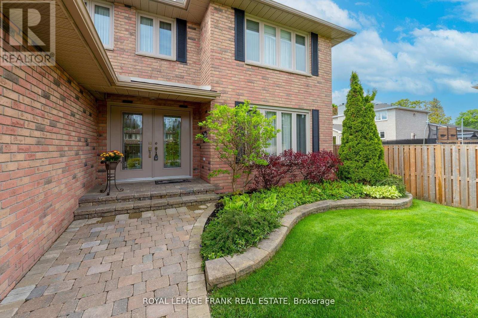 Property at 1 DUNSFORD COURT image 3
