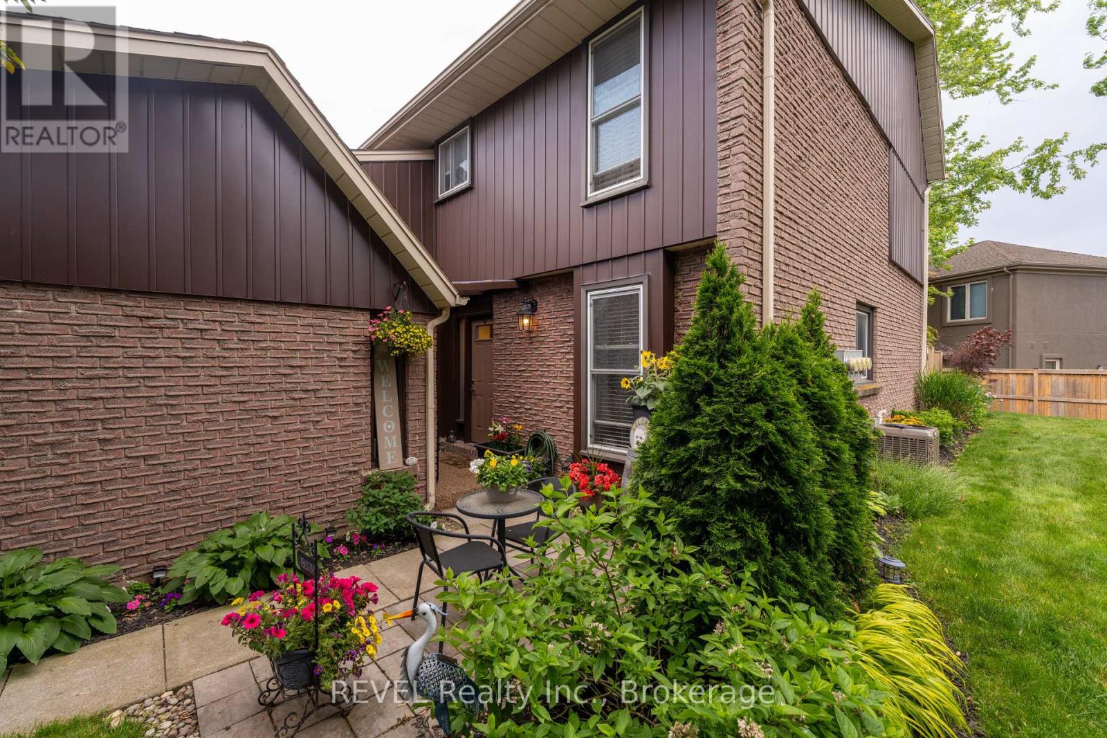 Property at 64 - 122 LAKESHORE ROAD image 3