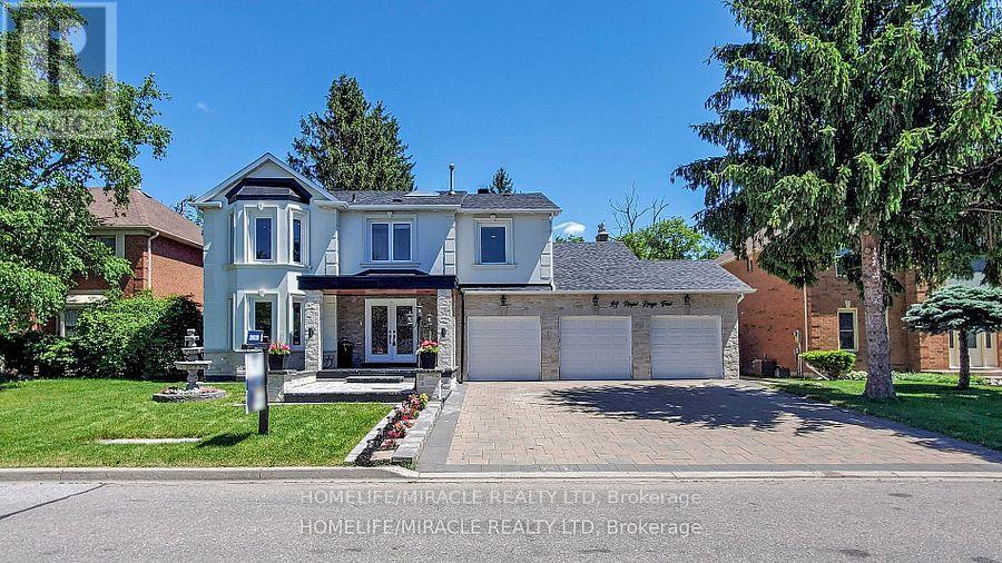 Property at 24 ROYAL ROUGE TRAIL image 3
