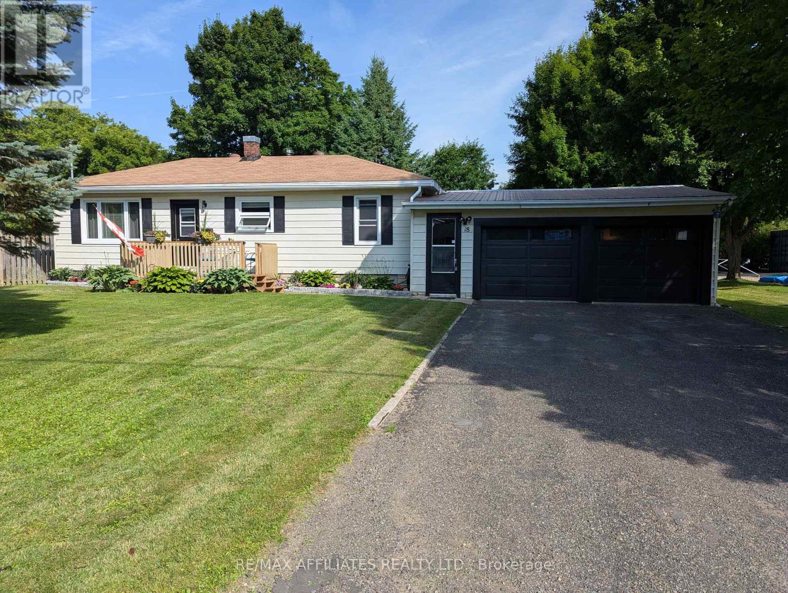Property at 18 DEAN STREET image 1