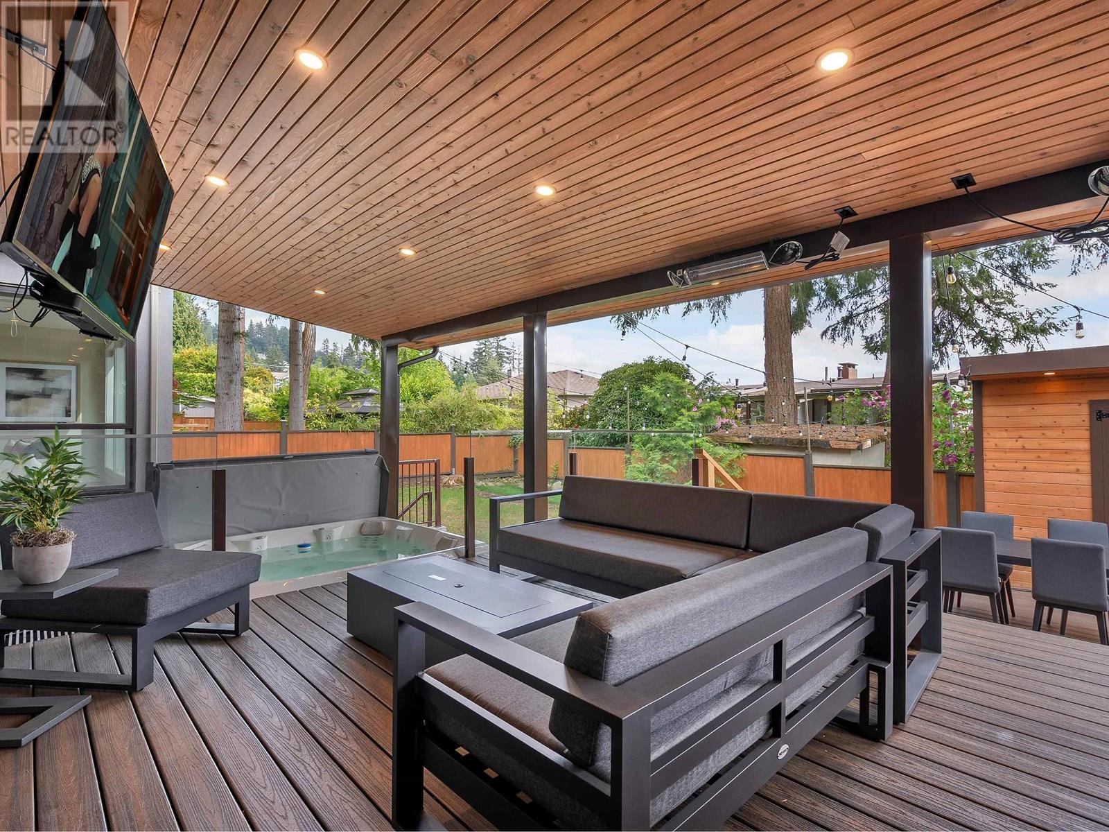 503 Crestwood Avenue, North Vancouver, British Columbia V7N 3C4 - Photo 13 - R3023651