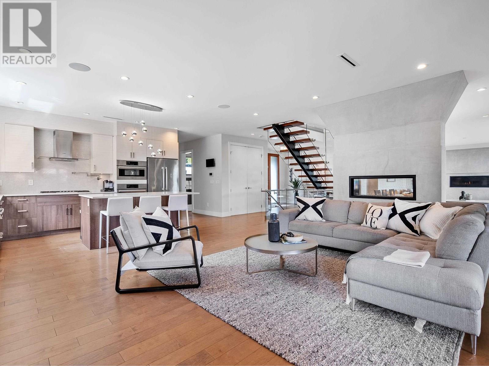 503 Crestwood Avenue, North Vancouver, British Columbia V7N 3C4 - Photo 16 - R3023651