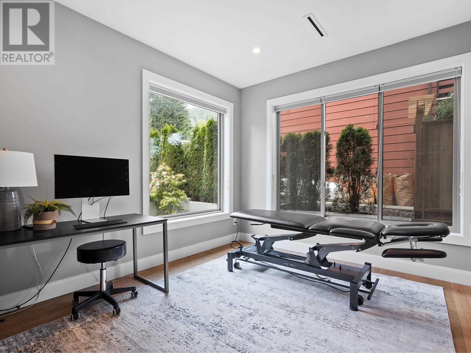 503 Crestwood Avenue, North Vancouver, British Columbia V7N 3C4 - Photo 18 - R3023651