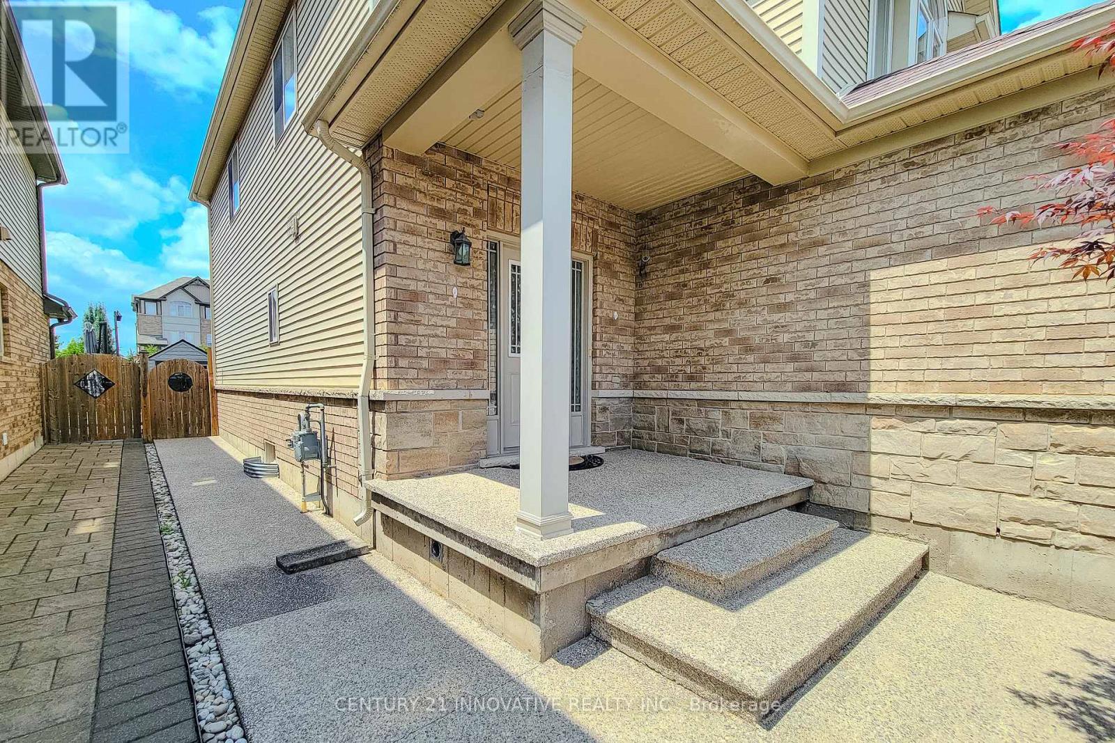 Property at 151 ROYAL WINTER DRIVE image 4