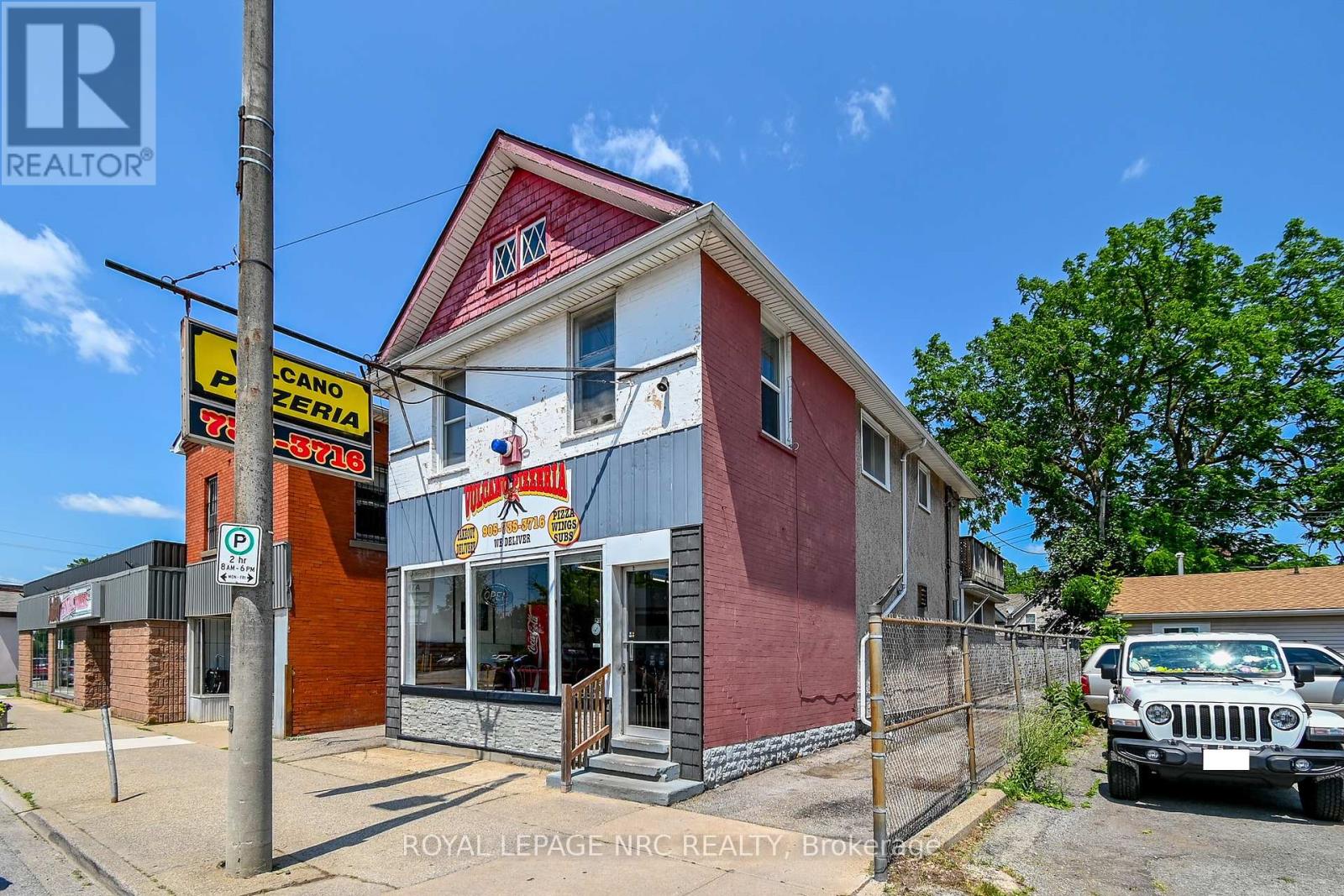 256 East Main Street, Welland (Welland Downtown), Ontario  L3B 3W9 - Photo 1 - X12268015
