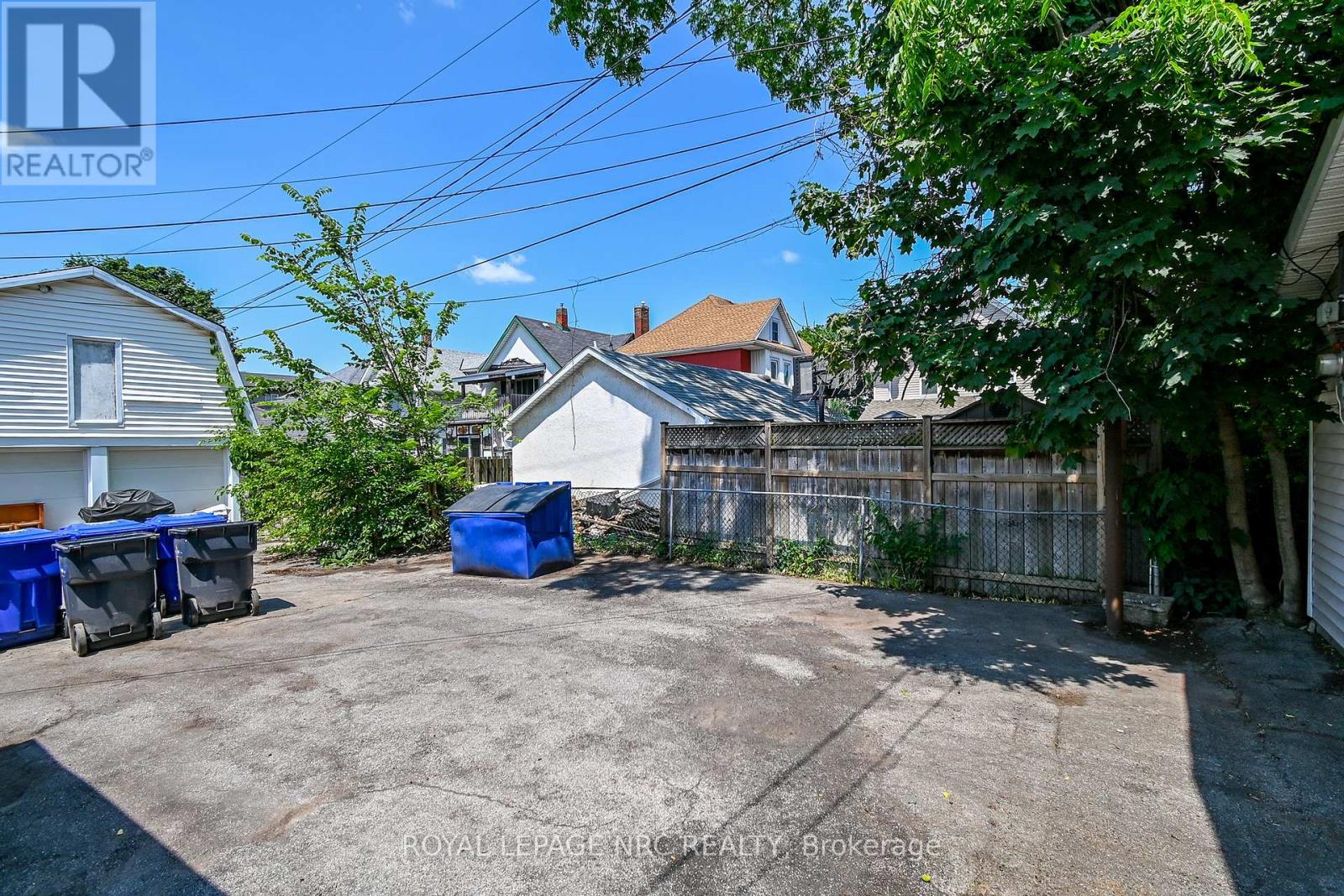 256 East Main Street, Welland (Welland Downtown), Ontario  L3B 3W9 - Photo 4 - X12268015