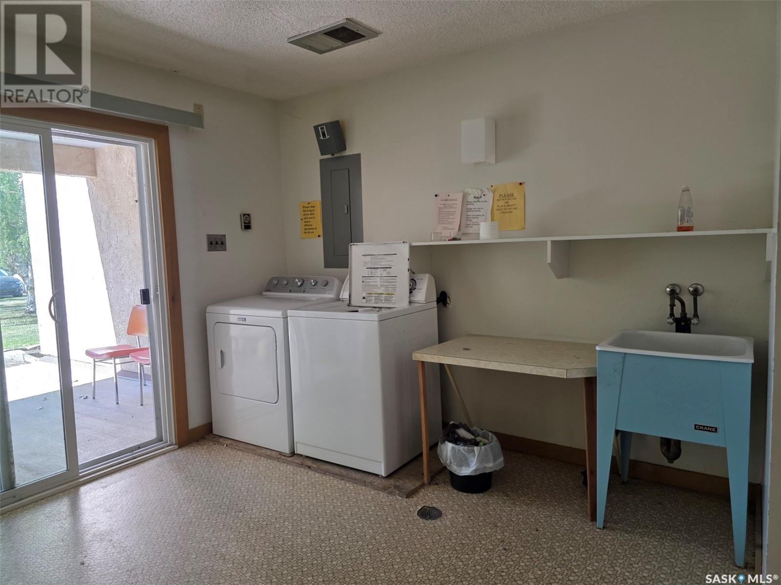 208 Railway Avenue, Kincaid, Saskatchewan  S0H 2J0 - Photo 21 - SK011760