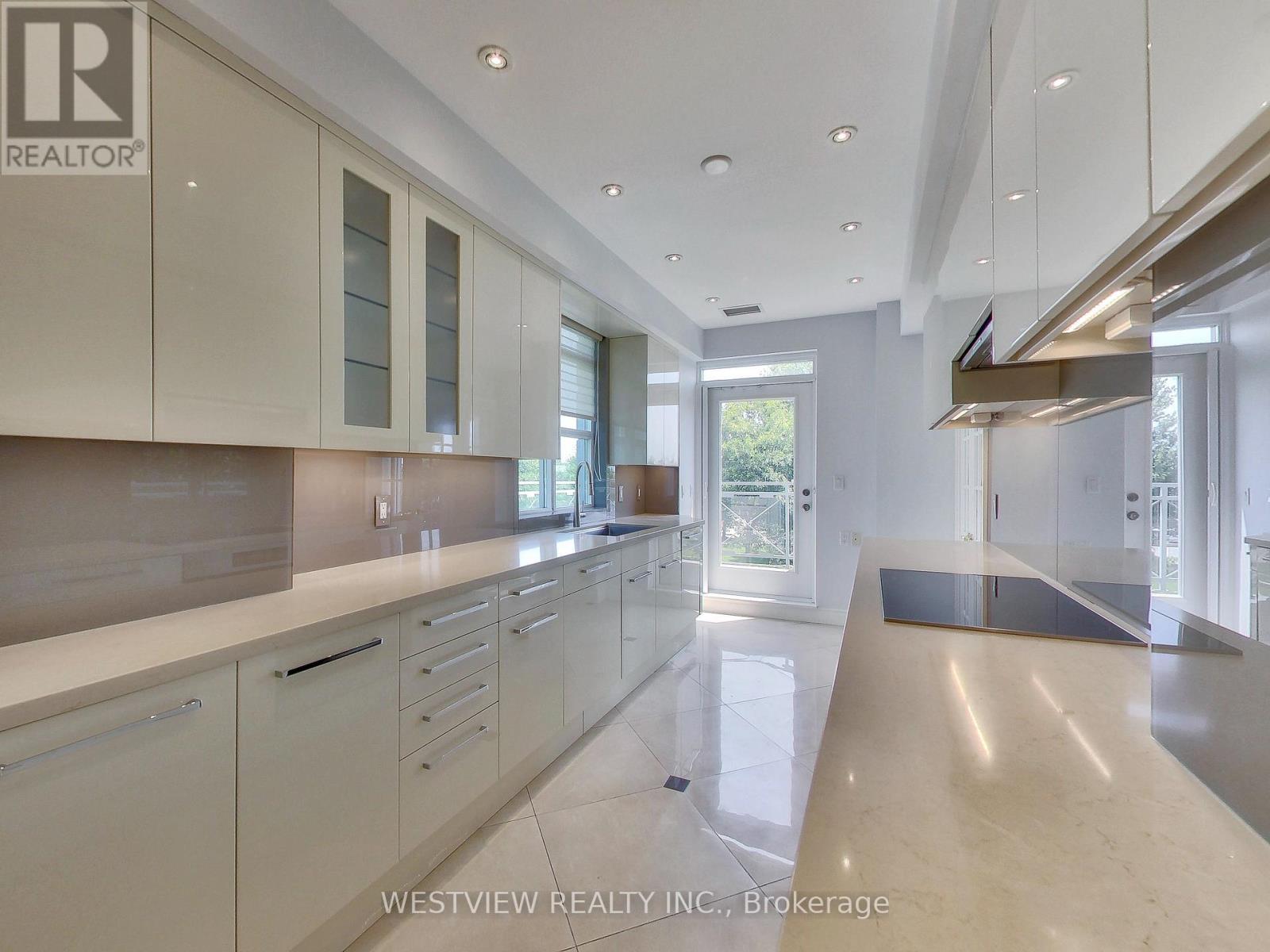 116 - 2111 Lake Shore Boulevard, Toronto (Mimico), Ontario  M8V 4B2 - Photo 16 - W12268123