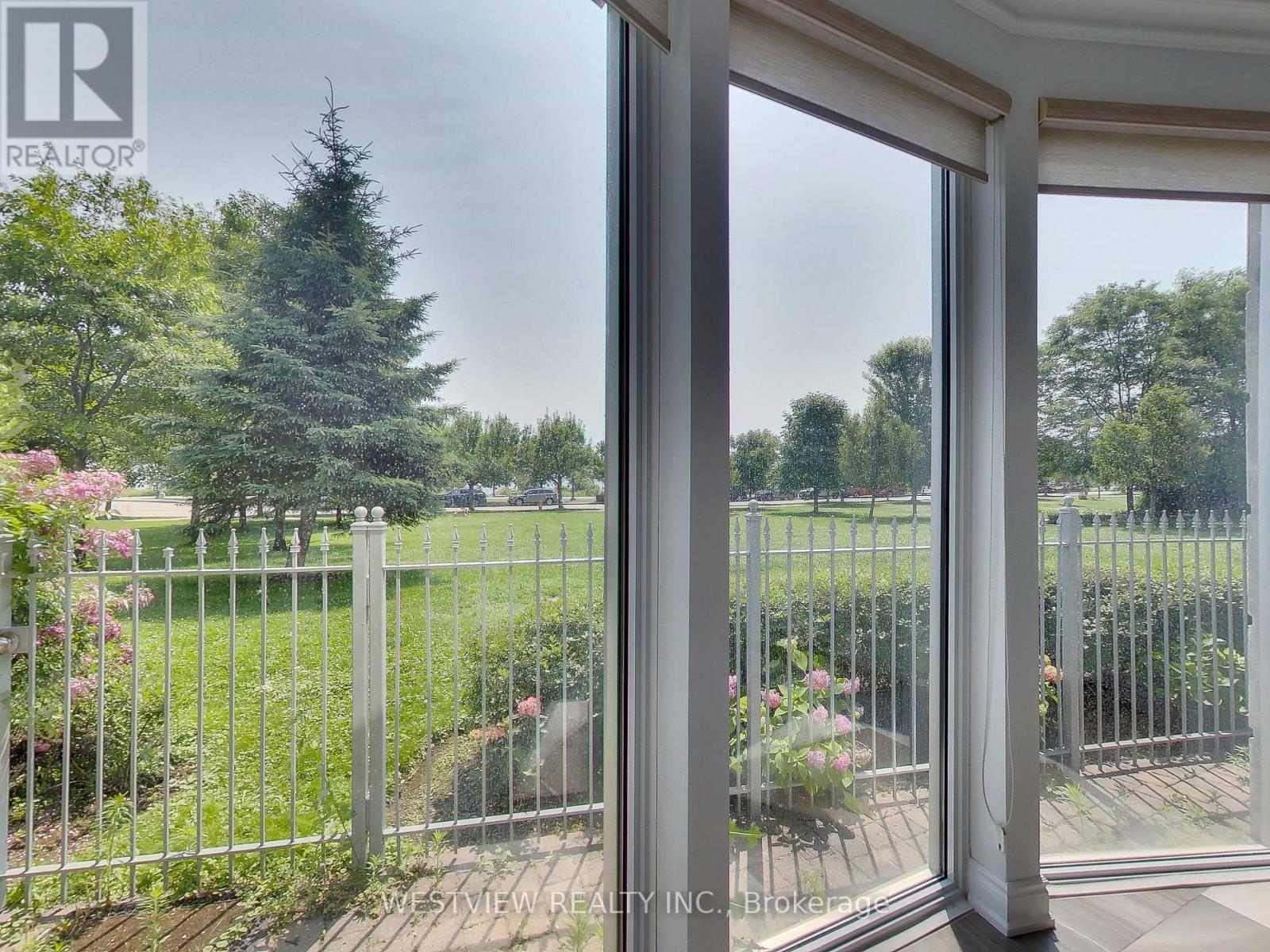 116 - 2111 Lake Shore Boulevard, Toronto (Mimico), Ontario  M8V 4B2 - Photo 5 - W12268123