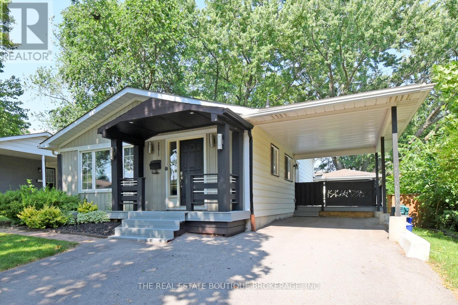 Property at 2271 SHEFFIELD DRIVE image 2