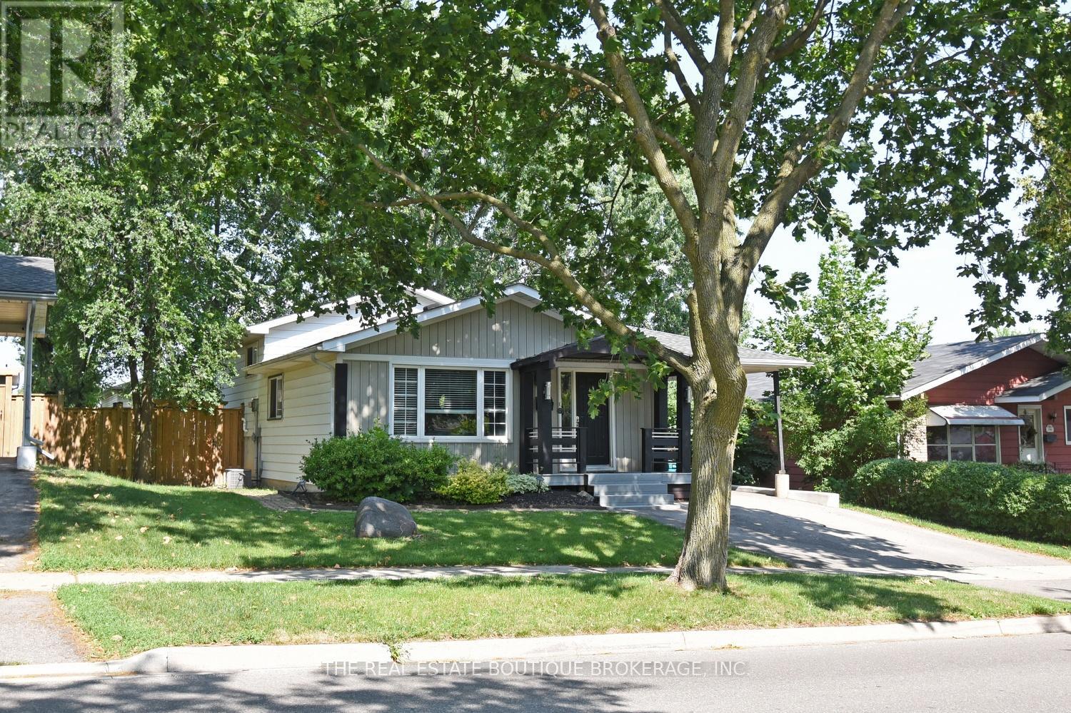 Property at 2271 SHEFFIELD DRIVE image 3