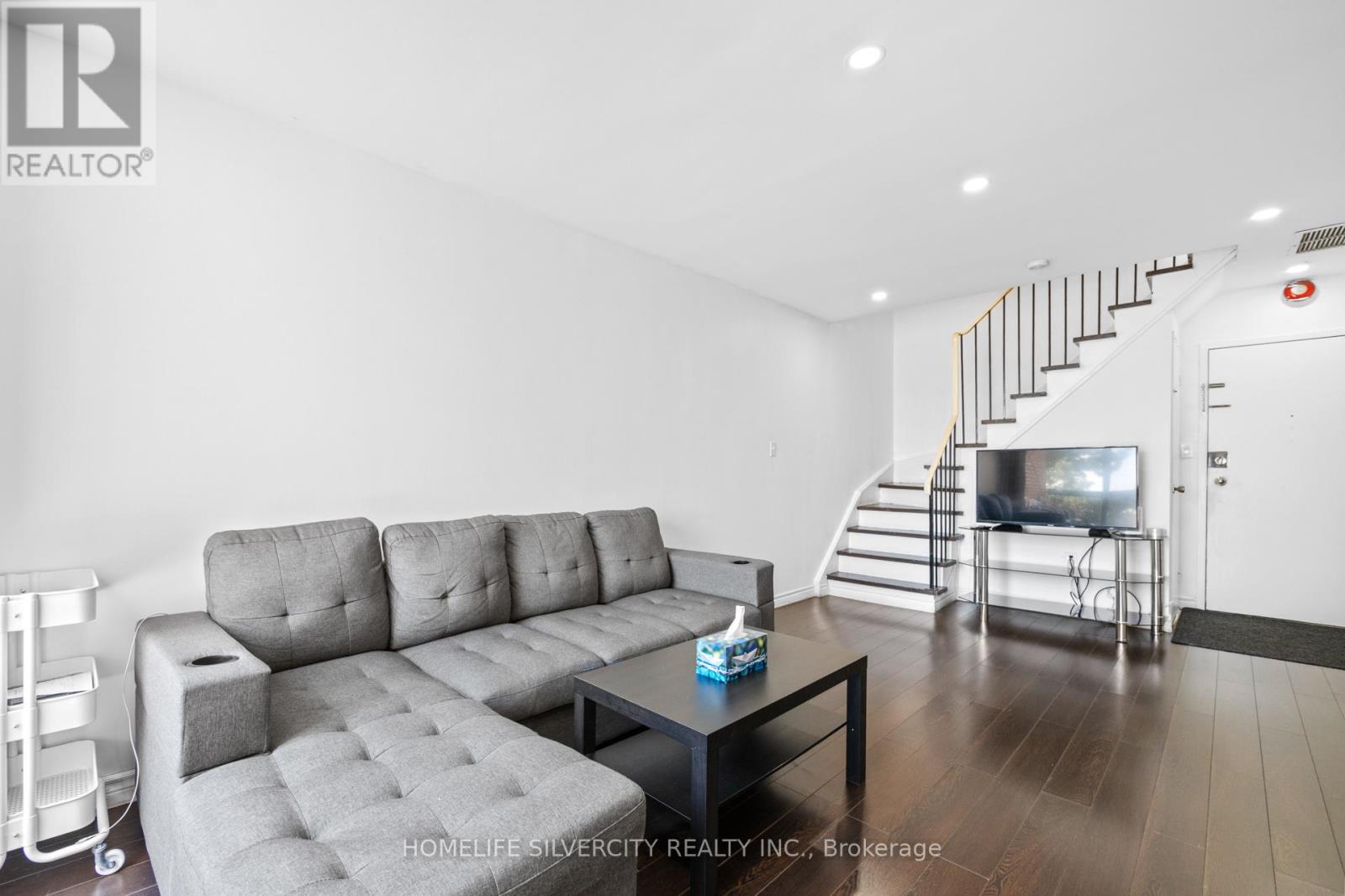 217 - 3455 Morning Star Drive, Mississauga (Malton), Ontario  L4T 3T9 - Photo 13 - W12268154