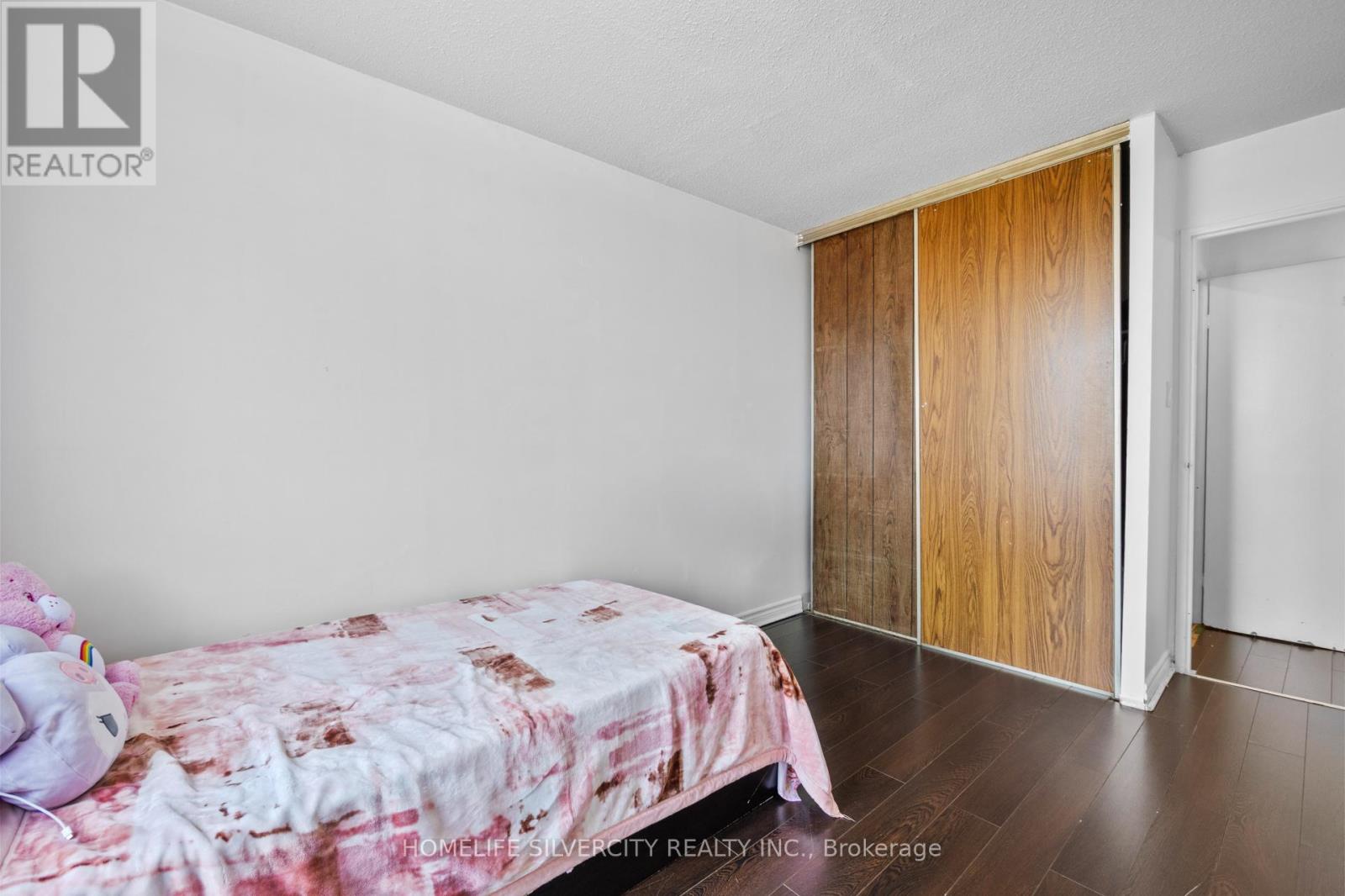 217 - 3455 Morning Star Drive, Mississauga (Malton), Ontario  L4T 3T9 - Photo 31 - W12268154