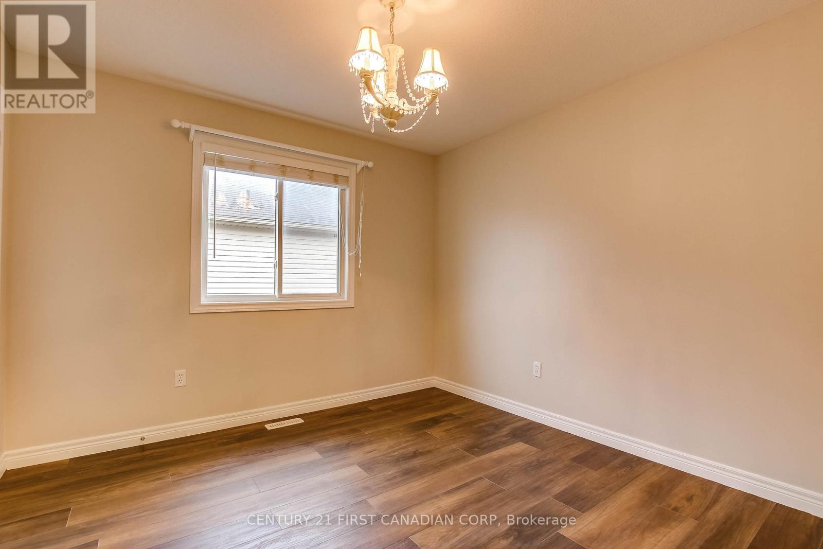 1048 Silverfox Drive, London North, Ontario  N6G 0G2 - Photo 18 - X12268325