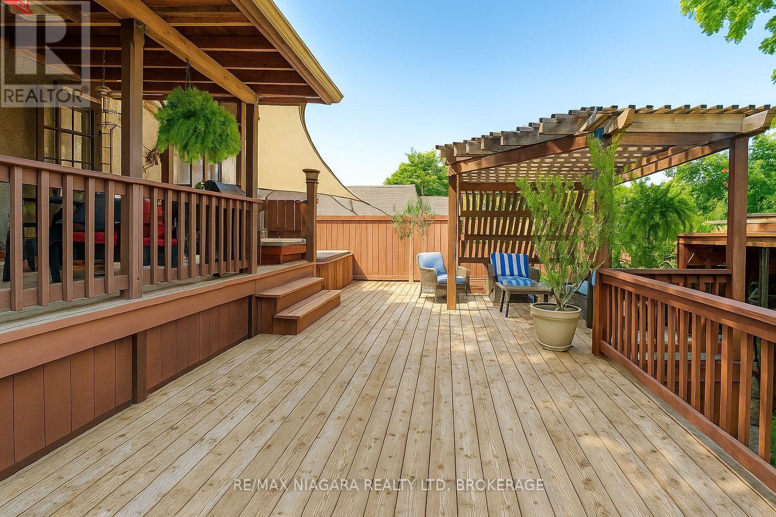 101 Division Street, Port Colborne (Sugarloaf), Ontario  L3K 3B5 - Photo 36 - X12268236