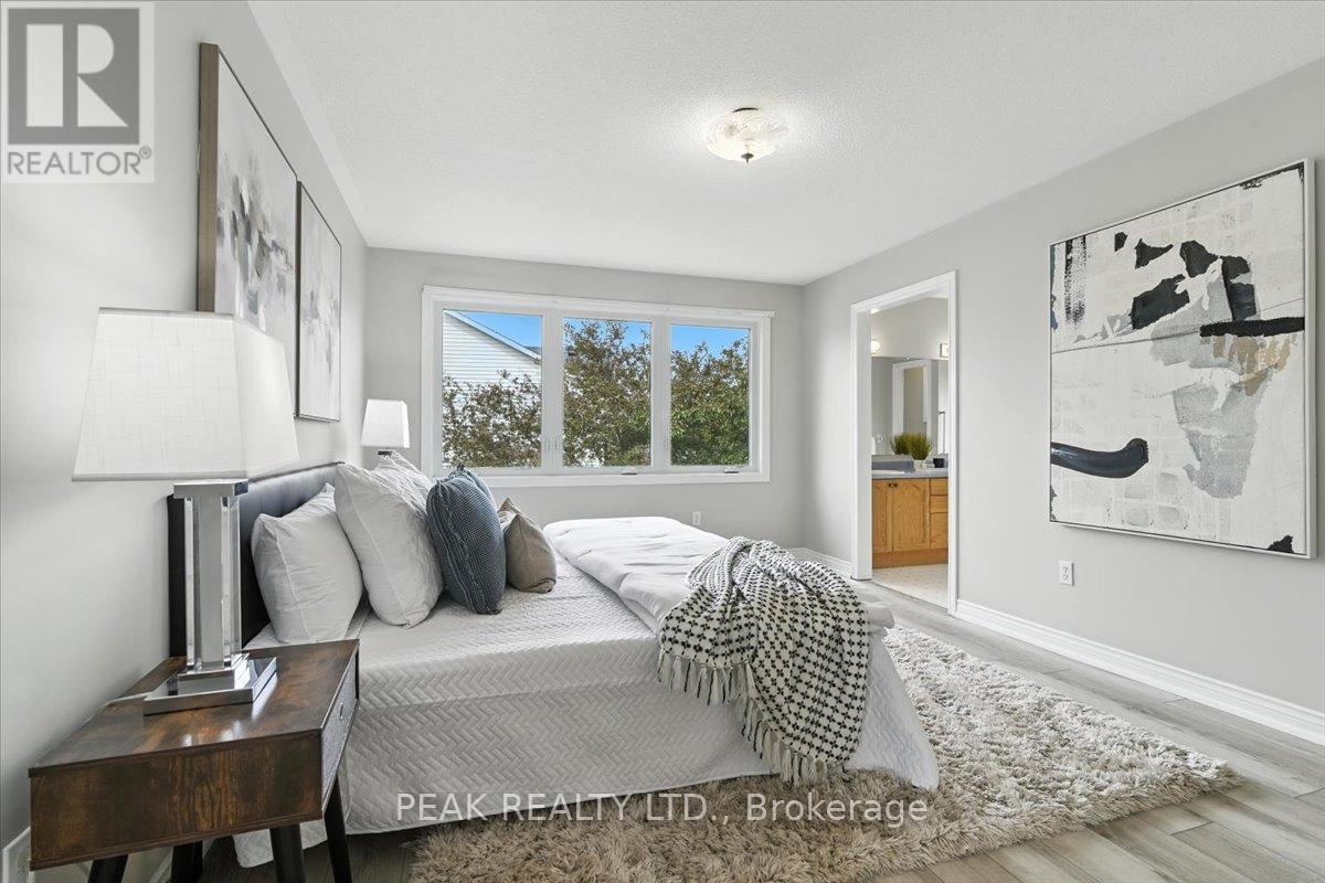 Property at 2 GRANARY LANE image 4
