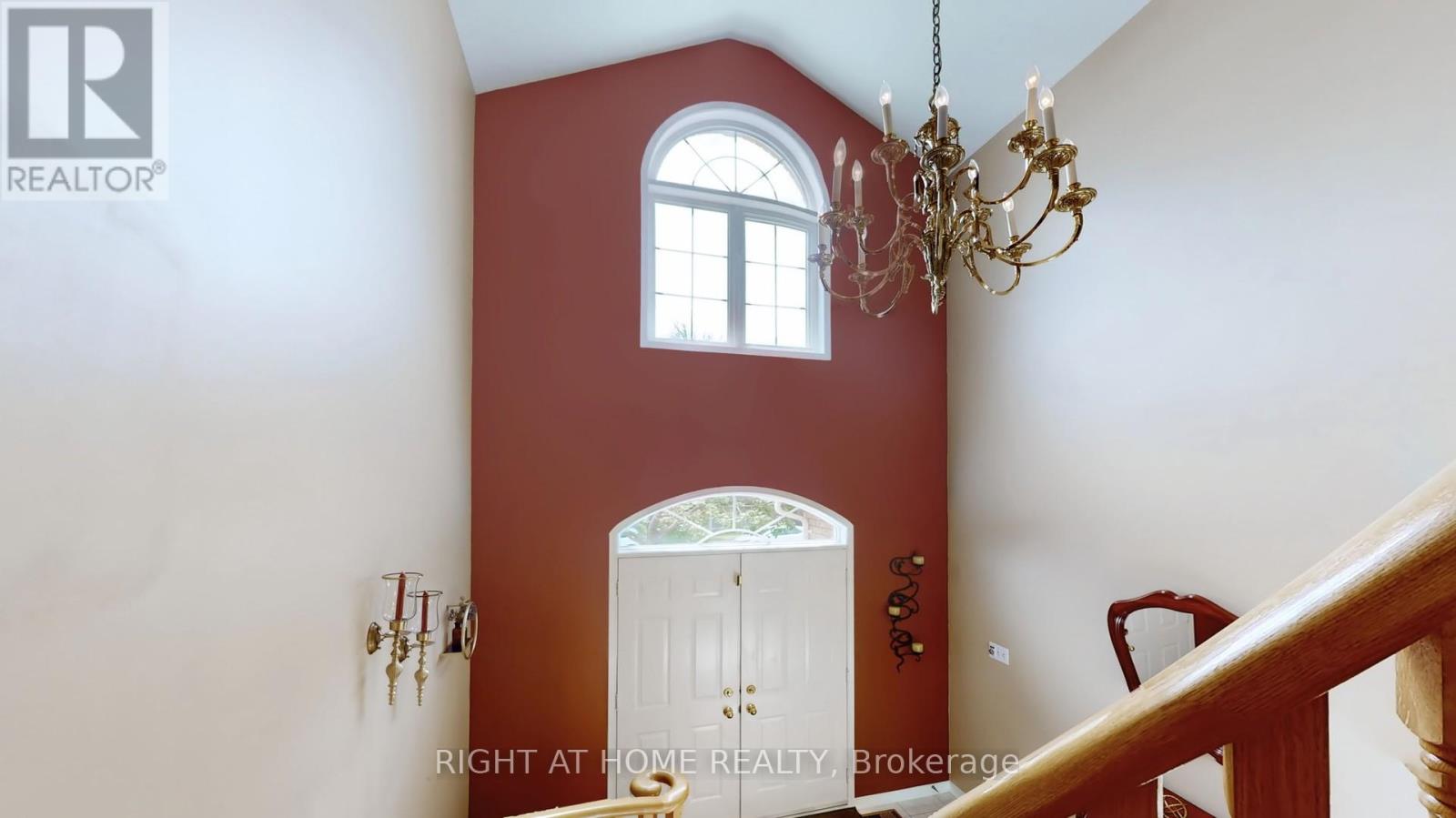 Property at 102 MULLIS CRESCENT image 3