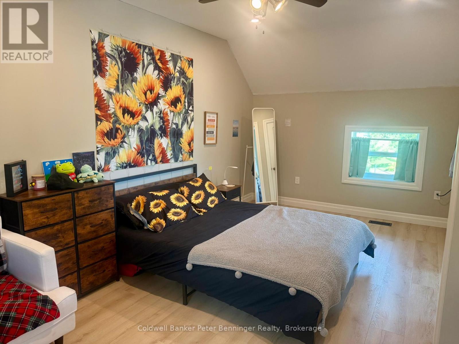 493/495 11th Avenue, Hanover, Ontario  N4N 2S2 - Photo 11 - X12268261