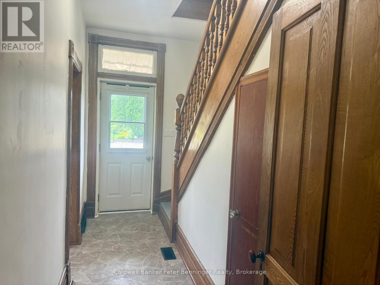 493/495 11th Avenue, Hanover, Ontario  N4N 2S2 - Photo 14 - X12268261