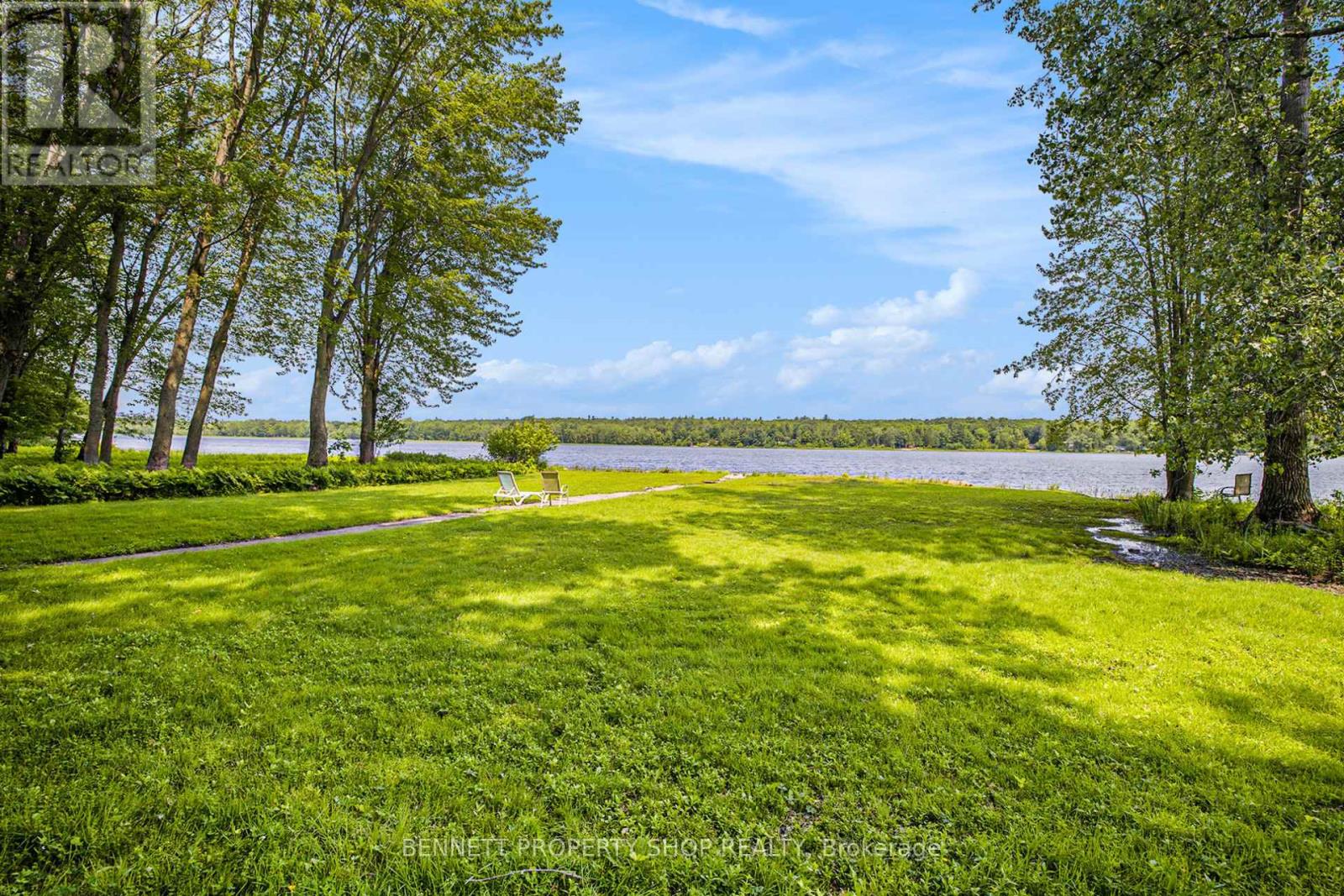 252 Old Quarry Road, Ottawa, Ontario  K0A 3M0 - Photo 2 - X12268273
