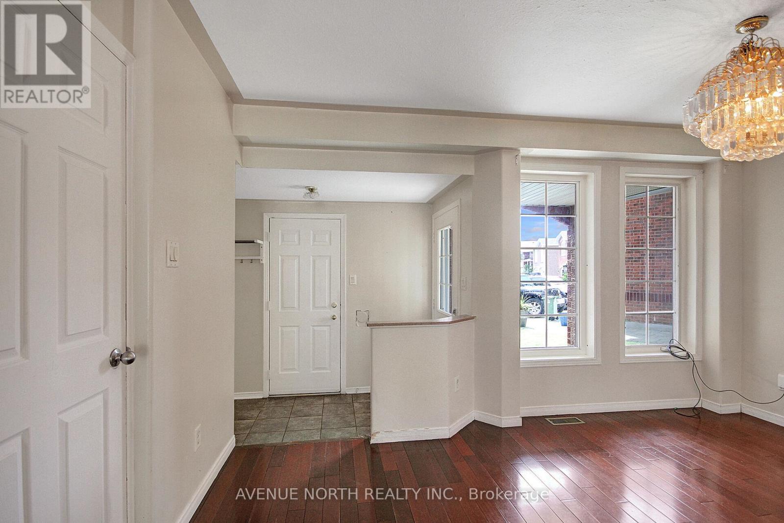 Property at 42 SPLINTER CRESCENT image 5