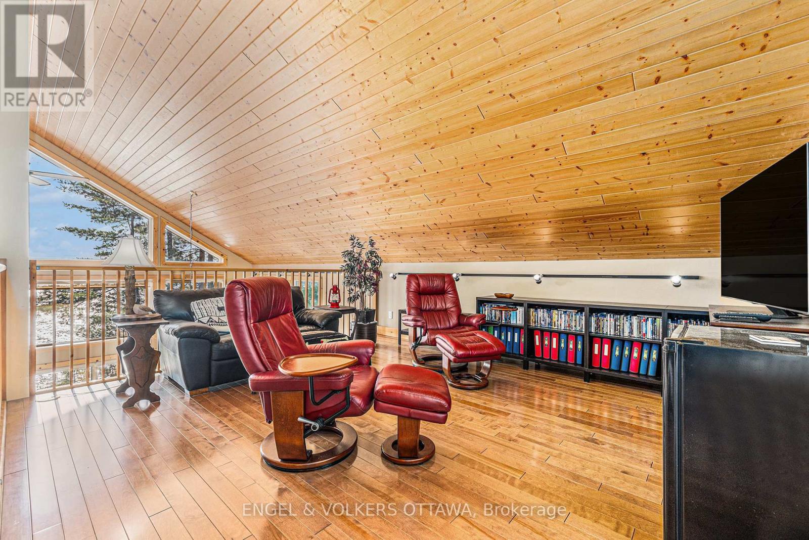 631 Golden Lyn Way, Bonnechere Valley, Ontario  K0J 1X0 - Photo 22 - X12268344