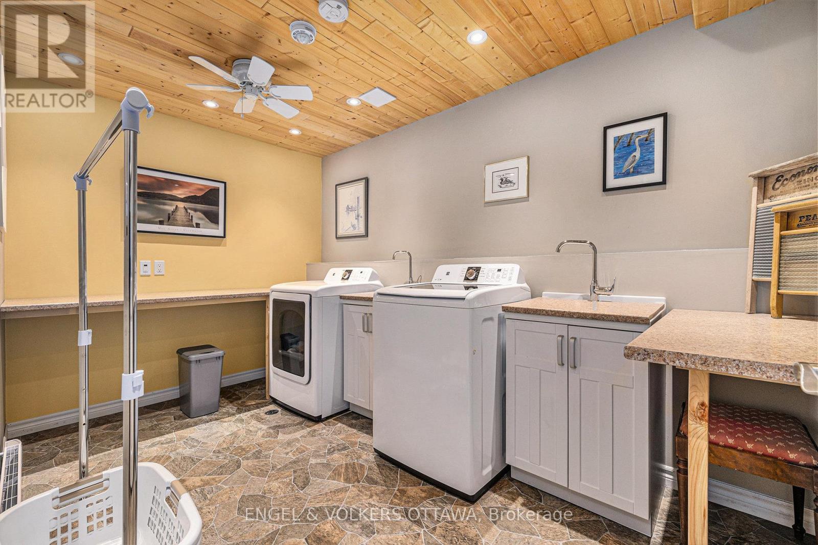 631 Golden Lyn Way, Bonnechere Valley, Ontario  K0J 1X0 - Photo 29 - X12268344