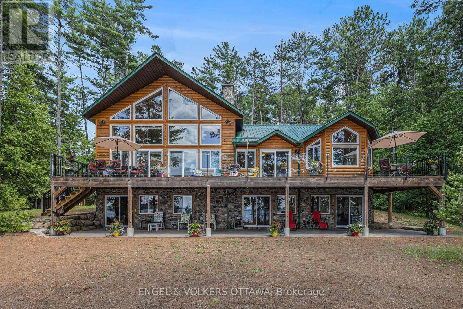 631 Golden Lyn Way, Bonnechere Valley, Ontario  K0J 1X0 - Photo 32 - X12268344